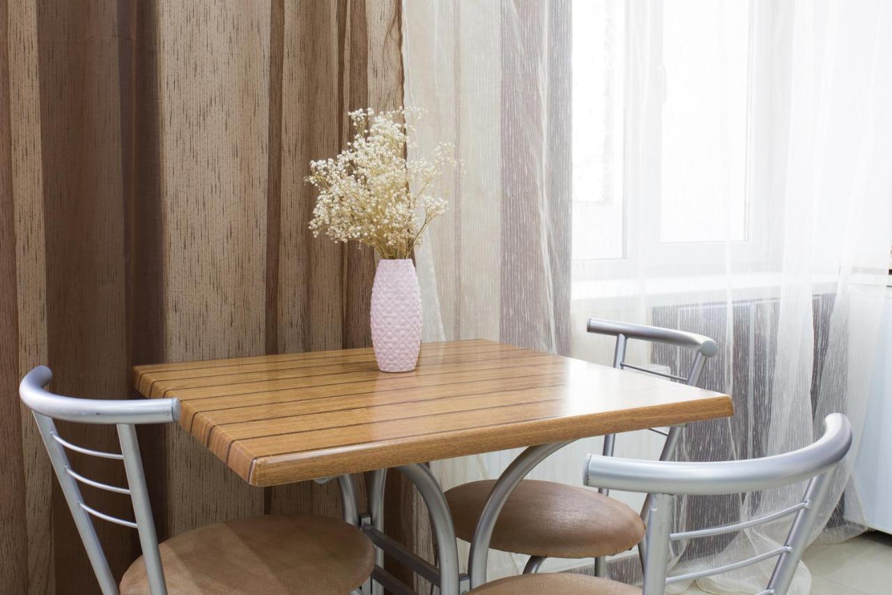 Botanical Garden Area Apartment Харков Екстериор снимка