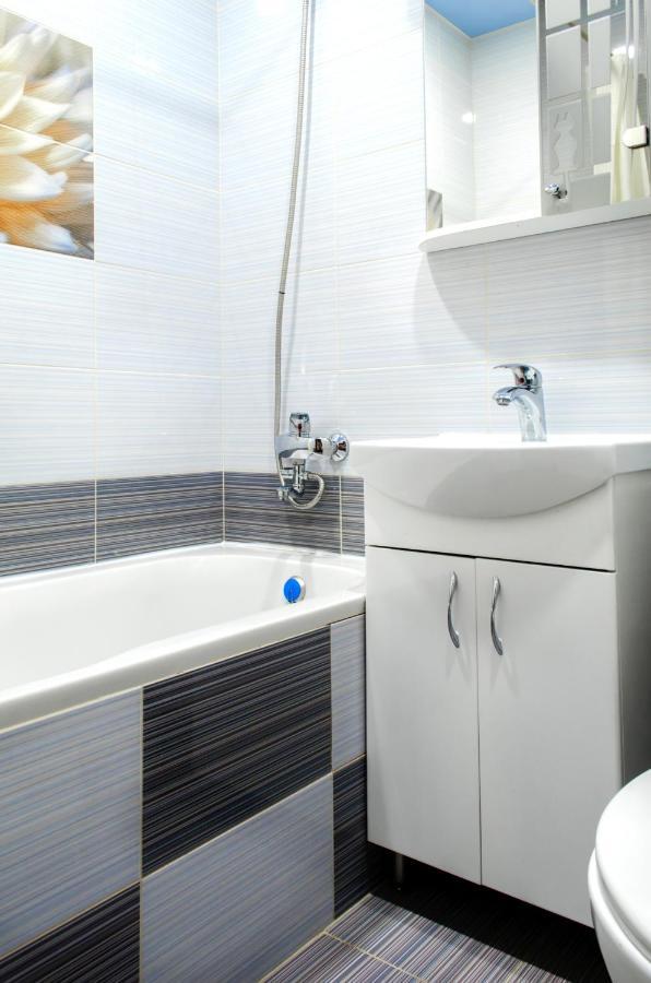 Botanical Garden Area Apartment Харков Екстериор снимка