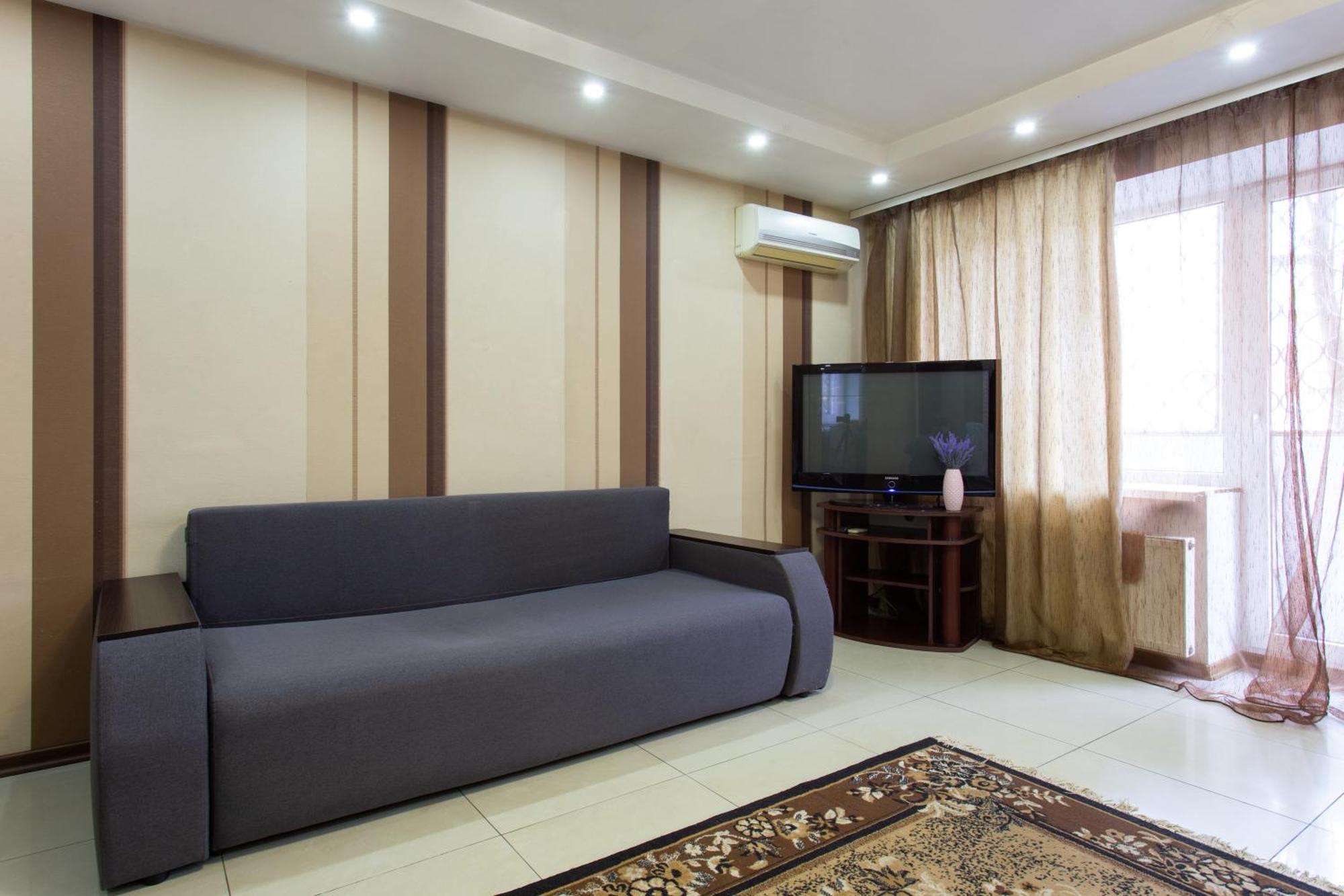 Botanical Garden Area Apartment Харков Екстериор снимка